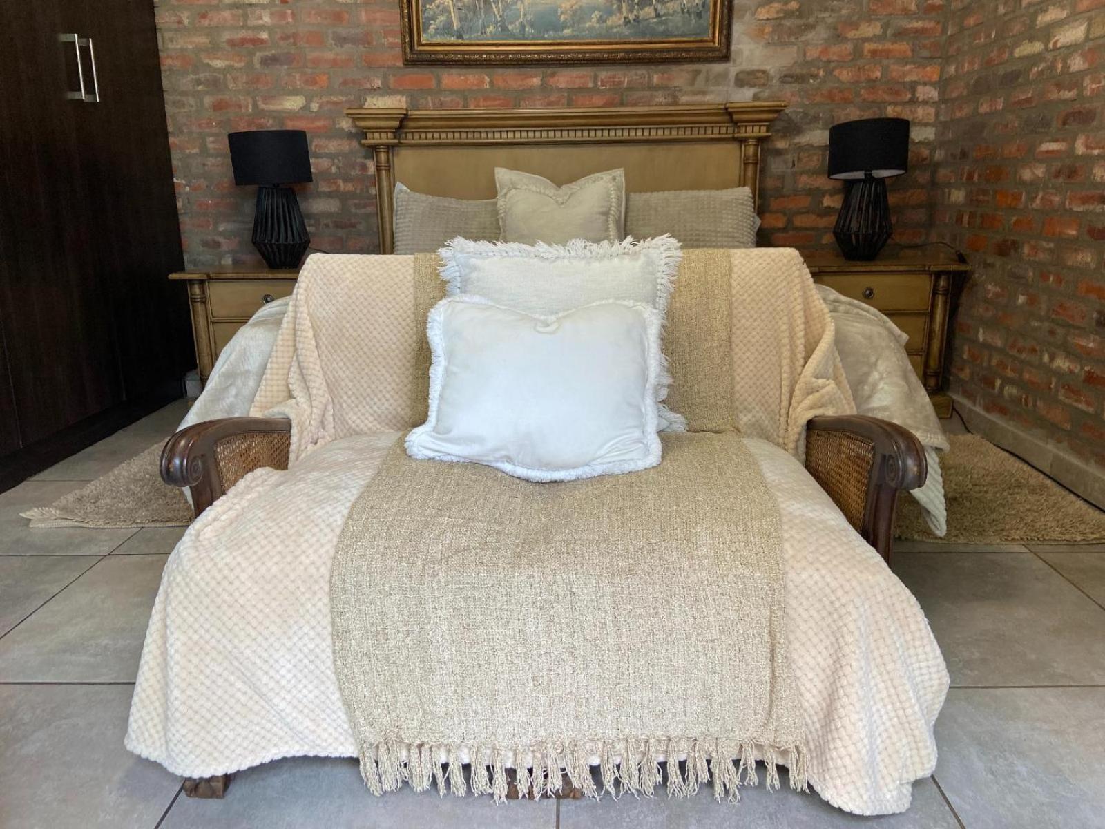 Aloe Guesthouse Klerksdorp Room photo