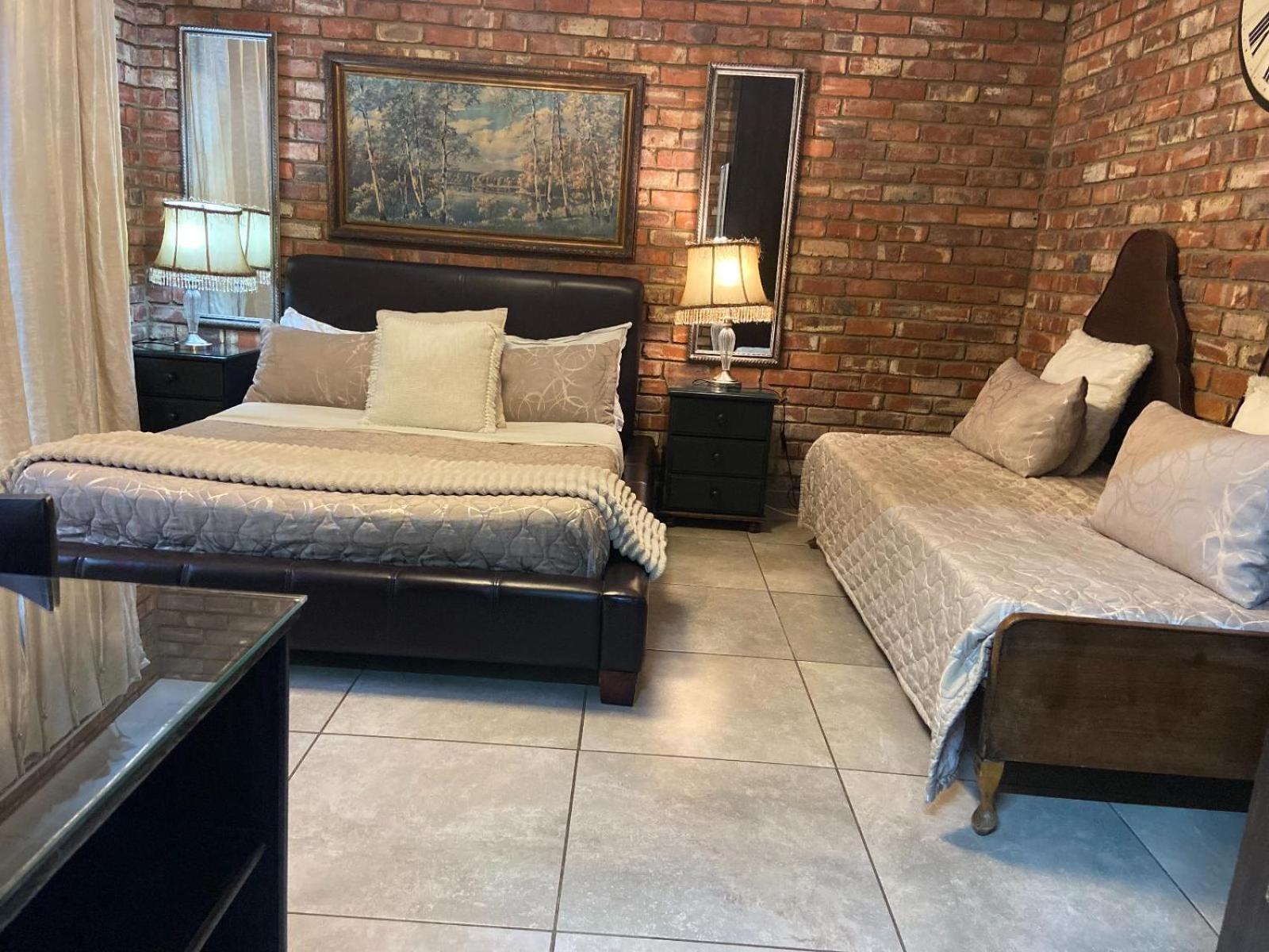 Aloe Guesthouse Klerksdorp Room photo